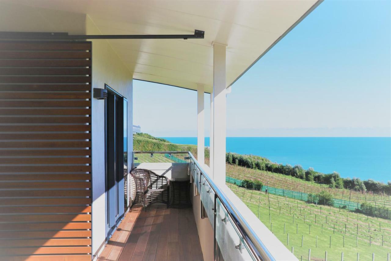 Chalets At Okurukuru New Plymouth Kültér fotó